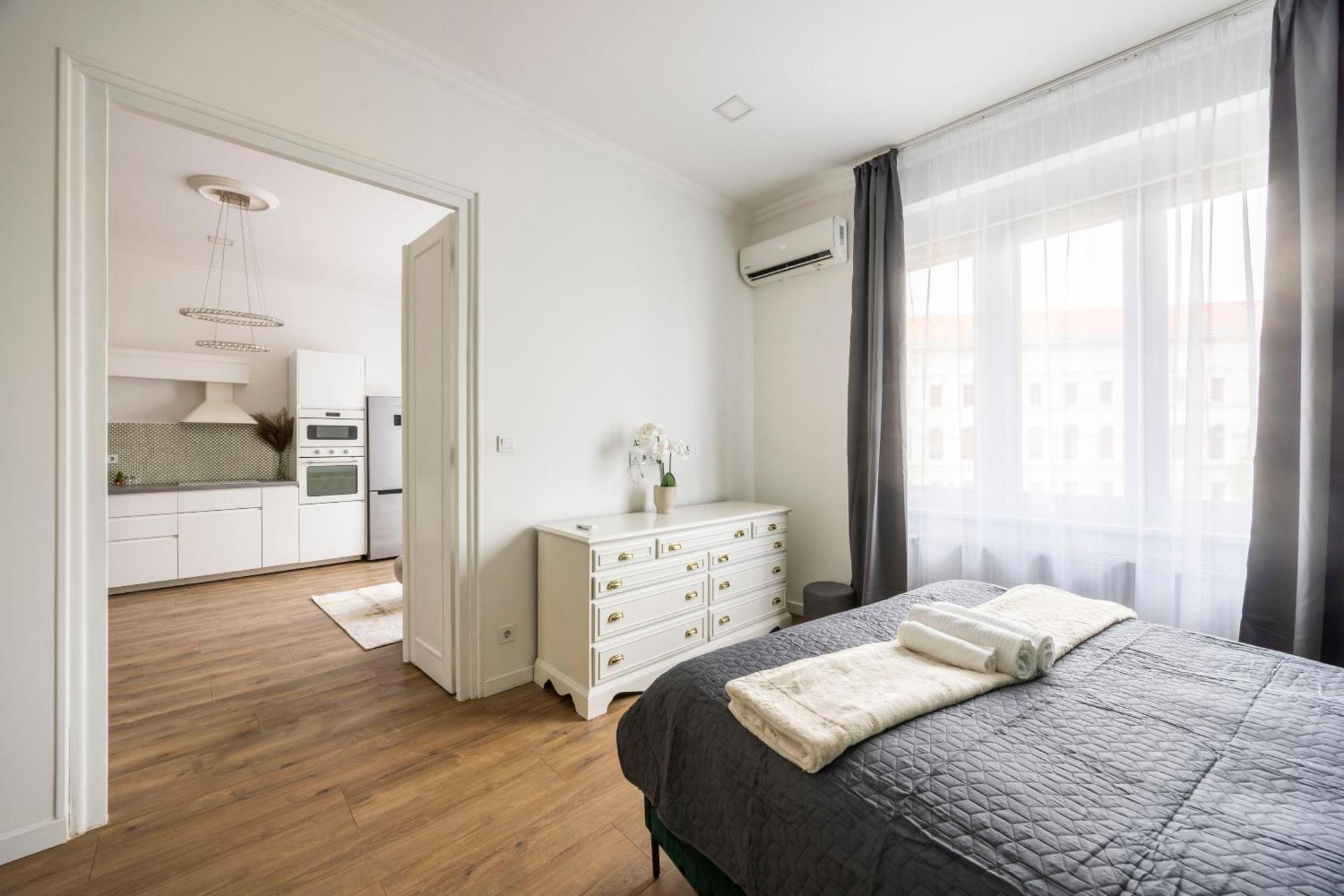 Luxy Central Spacious & Cozy Residence With Balcony Budapest Ngoại thất bức ảnh